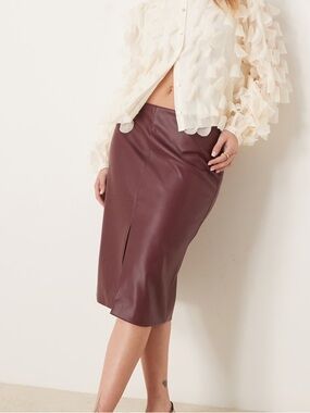 NWT Abercrombie & Fitch Textured Faux Leather Midi Pencil Skirt in Burgundy
